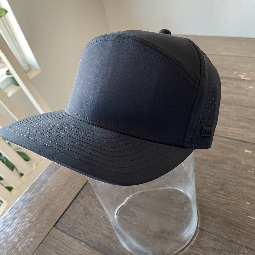 Melin hat